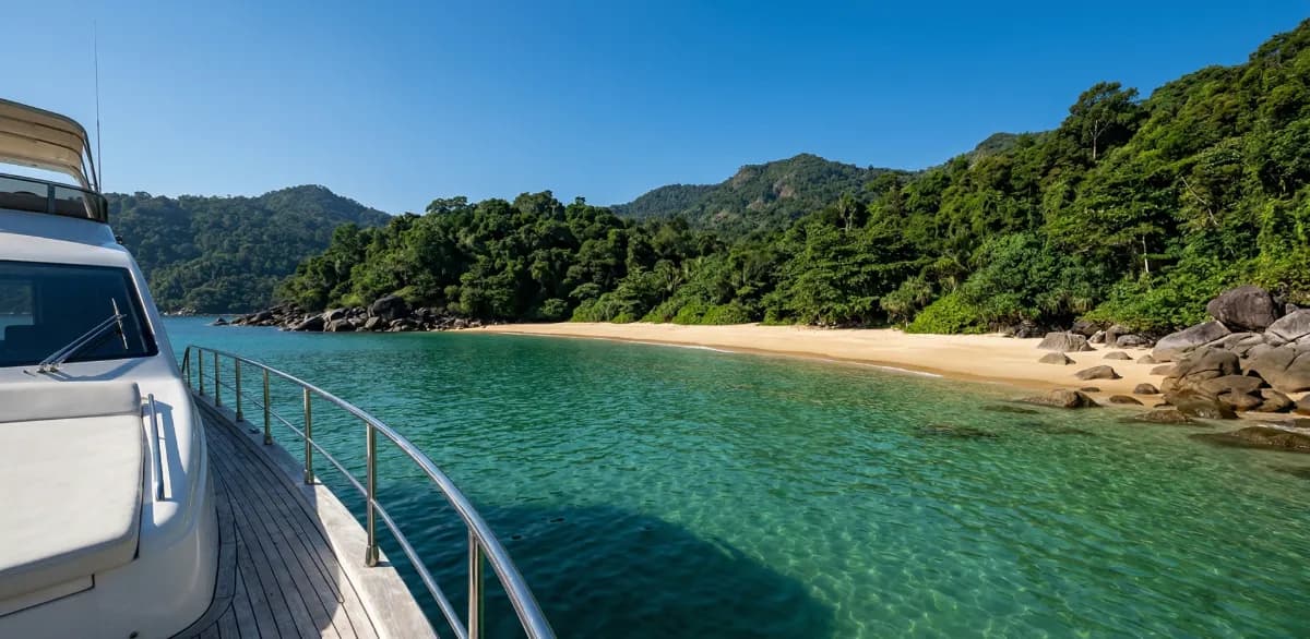 شاطئ لايم سينج: حصرية الوصول عبر الماء فقط