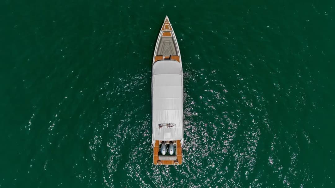 Island hopper (real 5) - Cover