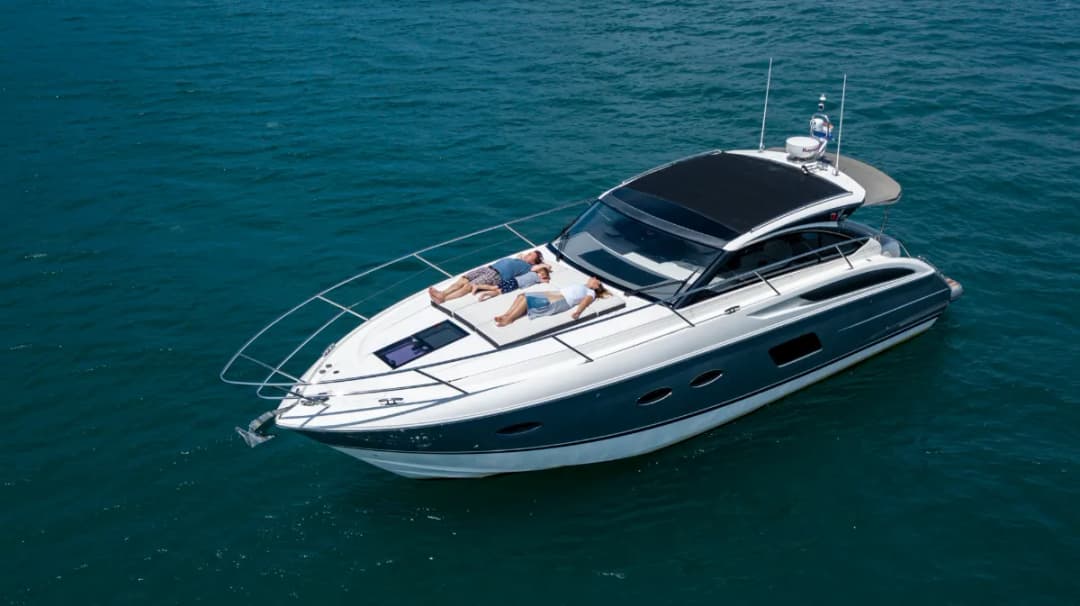 Princess V39 - Cover