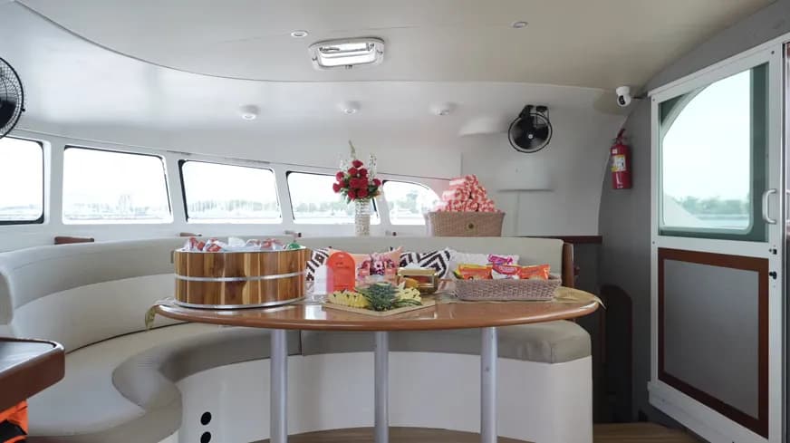 sailing cat 47FT - Image 5