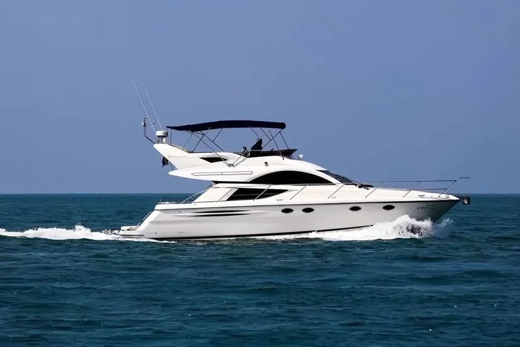 Fairline - Cover