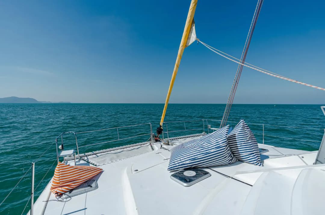 Lagoon 44 - Image 5