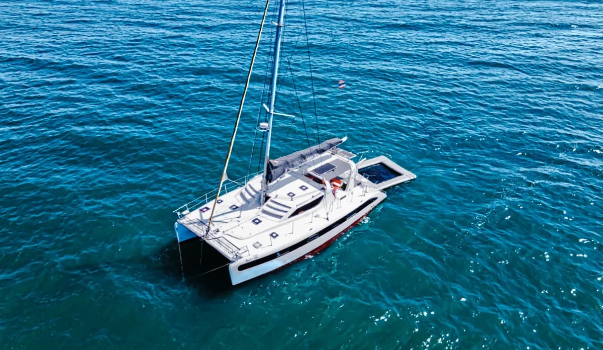 Lagoon 44