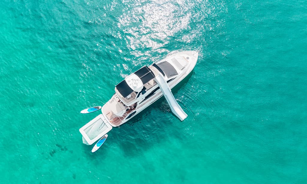 58ft Cranchi Yacht (Scenery) - Image 3