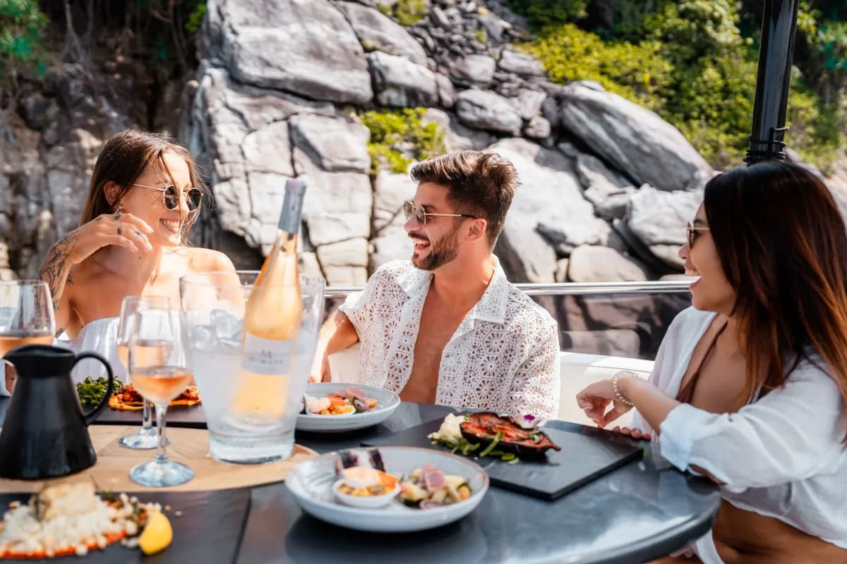 Luxury Yacht with DJ - 2