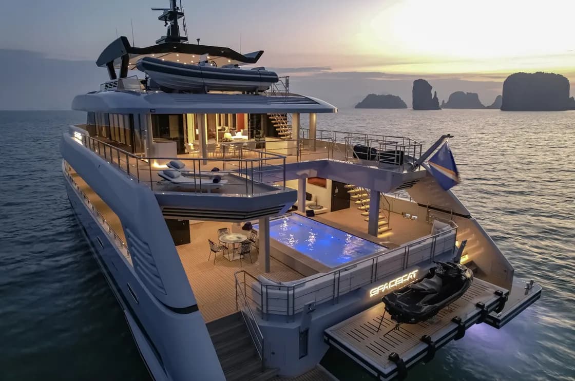 SPACECAT 118FT - 5