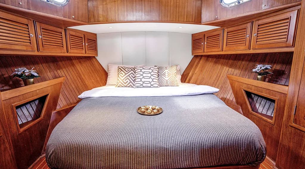 Grand Banks 53